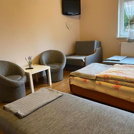Pod Lipami Hostel Kolczyglowy Εξωτερικό φωτογραφία